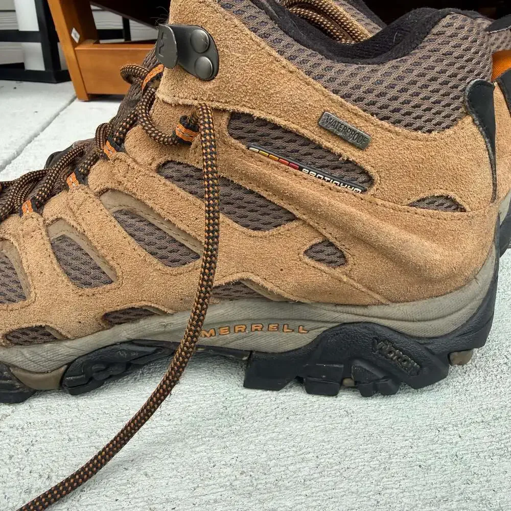 Merrell moab mid